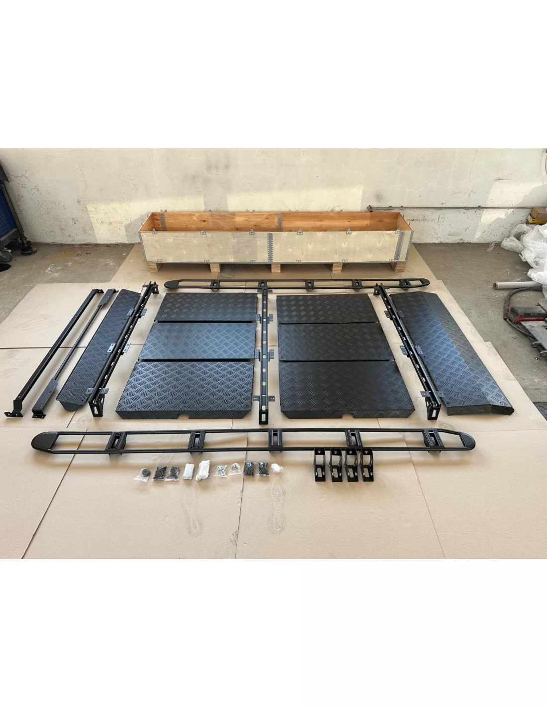  - Mercedes-Benz - Metalen dakdrager voor Mercedes-Benz W463A 4x4 G-Wagon - 2 - Upgrade uw Mercedes-Benz W463A 4x4 G-Wagon met e
