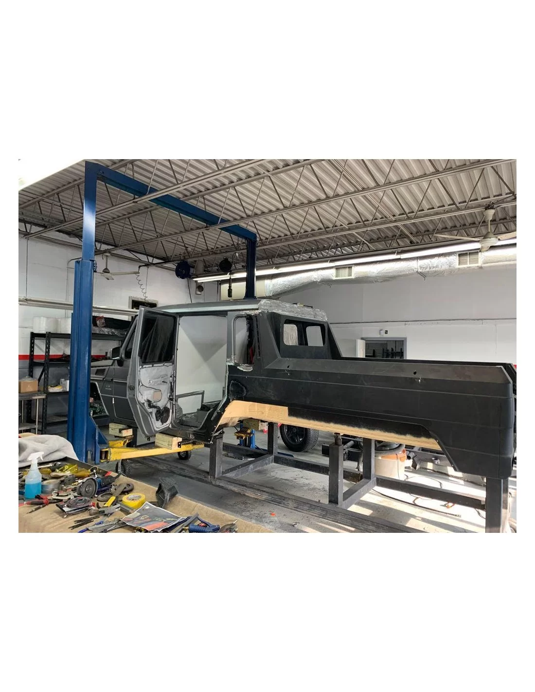 - Mercedes-Benz - 用于建造梅赛德斯-奔驰 W463 G 型 6x6 旅行车的支架 - 10 - 在 Tuneverse 购买用于制造梅赛德斯-奔驰 W463 G-Wagon 6x6 的支架!完美满足您的组装需求,提升车辆性能。立即订购! - Mercedes-Benz - 用于建造梅赛德斯-奔驰 W463 G 型 6x6 旅行车的支架 - 10 - 在 Tuneverse 购买用于制造梅赛德斯-奔驰 W463 G-Wagon 6x6 的支架!完美满足您的组装需求,提升车辆性能。立即订购!