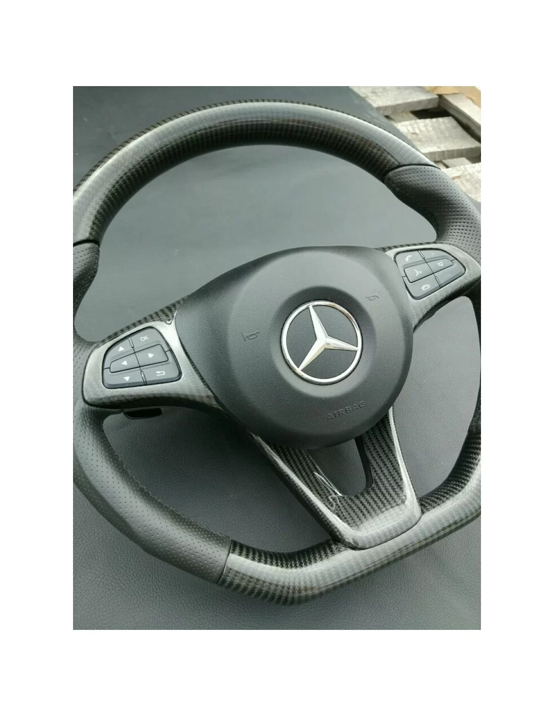  - Steering Wheels - Mercedes-Benz CLA CLS GLE Ratt i kolfiber och läder - 2 - Förbättra din körupplevelse med Mercedes-Benz CLA