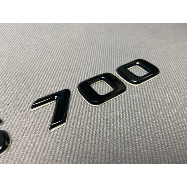  - Logos & Emblems - 用于梅赛德斯-奔驰 W463 G 系列的 Brabus 700 黑色金属徽标徽章 - 1 - 使用 Metallic Brabus 700 黑色徽章升级您的梅赛德斯-奔驰 W463。为您的爱车增添时尚气息！❗️✌️