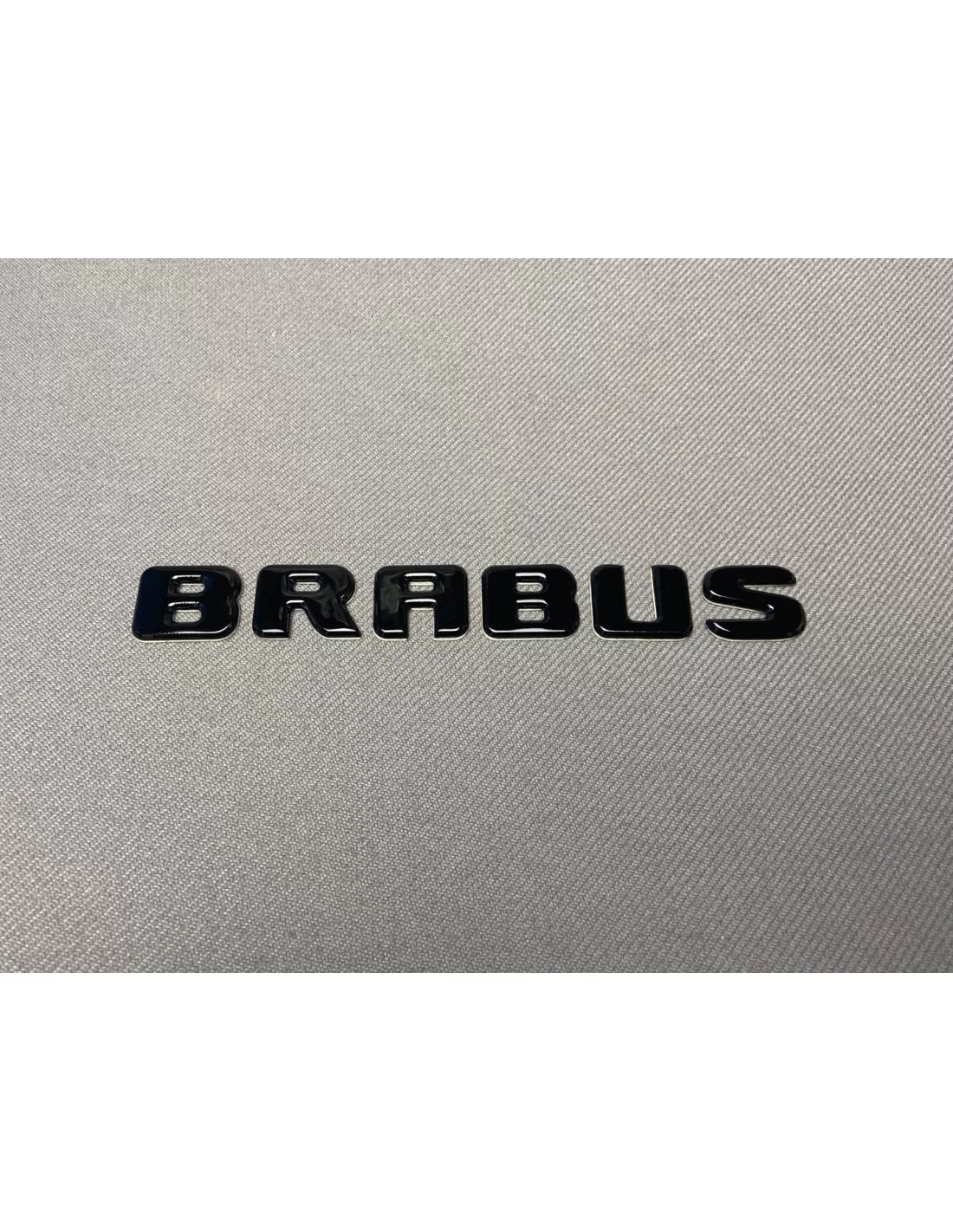 - Logos & Emblems - Metallsvarta Brabus 700 emblem-logobrickor för Mercedes-Benz W463 G-Klass - 2 - Förhöj din Mercedes-Benz W4  - Logos & Emblems - Metallsvarta Brabus 700 emblem-logobrickor för Mercedes-Benz W463 G-Klass - 2 - Förhöj din Mercedes-Benz W4