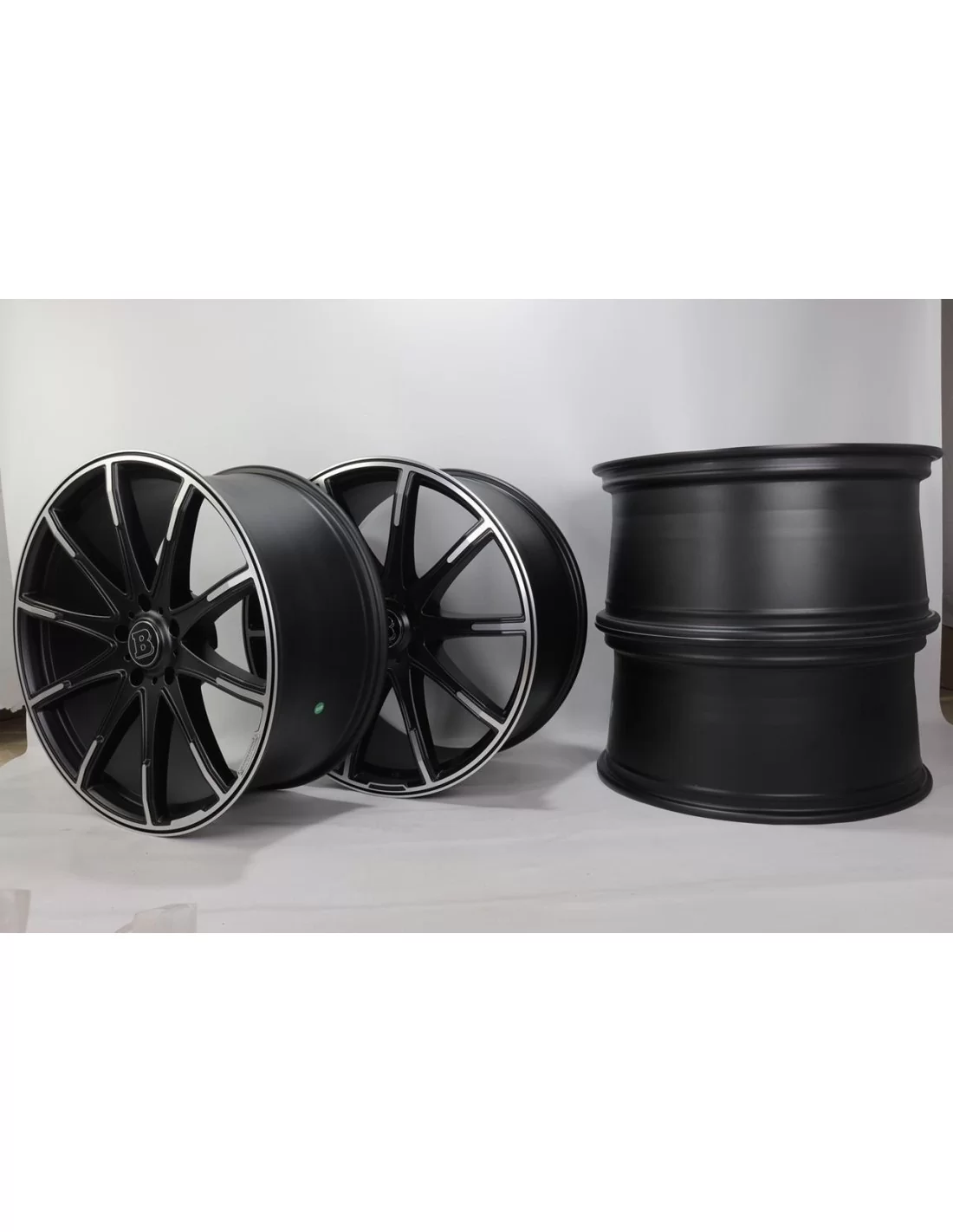- Mercedes-Benz - Brabus Monoblock Z Platinum-hjul R22 för Mercedes-Benz W463A G-Klass - 2 - Lyft din Mercedes-Benz W463A G-kla  - Mercedes-Benz - Brabus Monoblock Z Platinum-hjul R22 för Mercedes-Benz W463A G-Klass - 2 - Lyft din Mercedes-Benz W463A G-kla