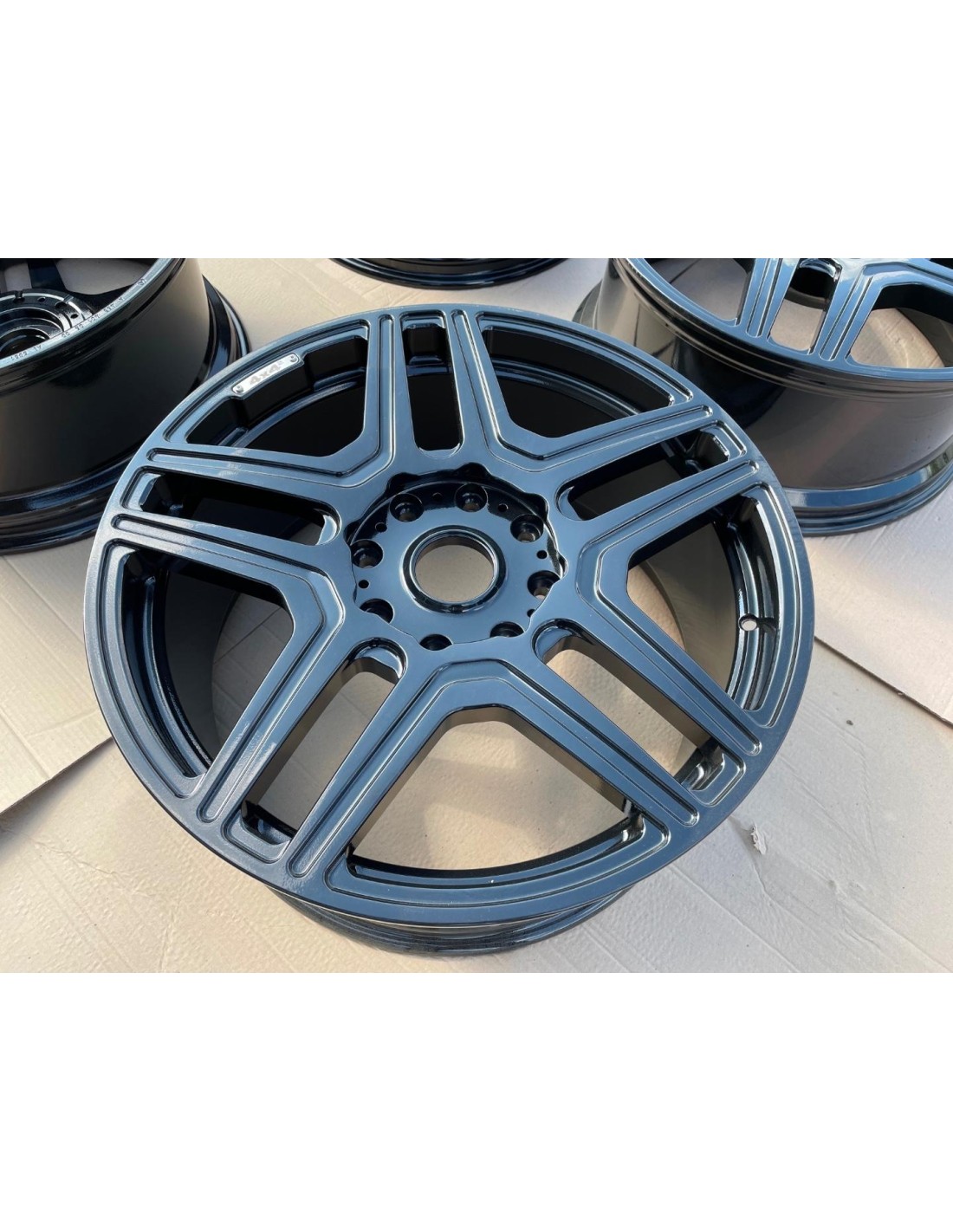  - Mercedes-Benz - Originele R22 velgen glans Brabus Monoblock wielen voor Mercedes W463 4x4 - 1 - Transformeer je Mercedes W463