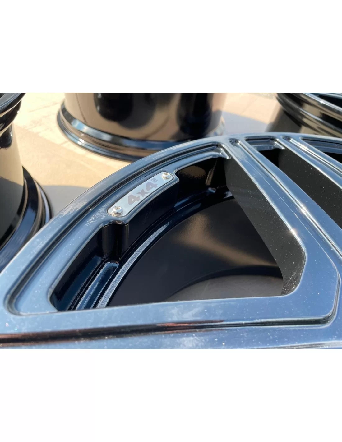  - Mercedes Benz - Cerchi originali R22 lucidi Brabus Monoblocco per Mercedes W463 4x4 - 4 - Trasformate la vostra Mercedes W463