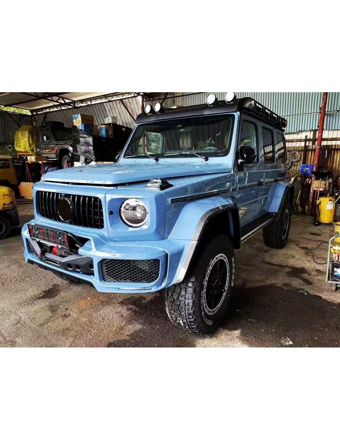  - Mercedes Benz - Extensiones de guardabarros de fibra de carbono para Mercedes-Benz Clase G W463A 4x4 - 1 - Mejora tu Mercedes