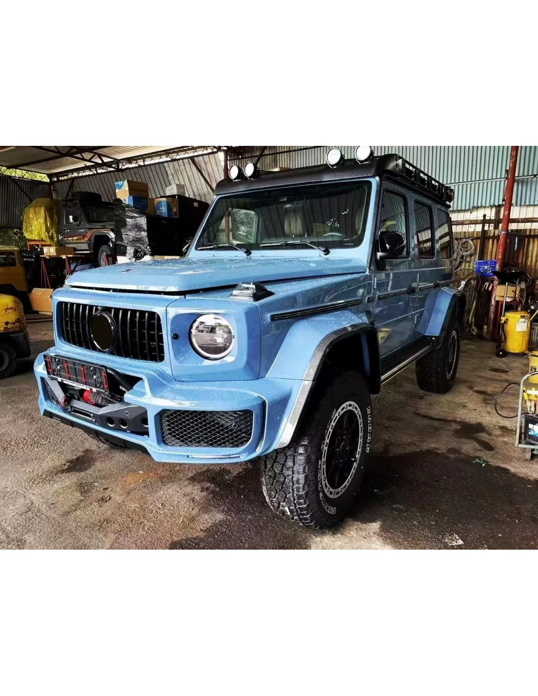  - Mercedes Benz - Extensiones de guardabarros de fibra de carbono para Mercedes-Benz Clase G W463A 4x4 - 1 - Mejora tu Mercedes