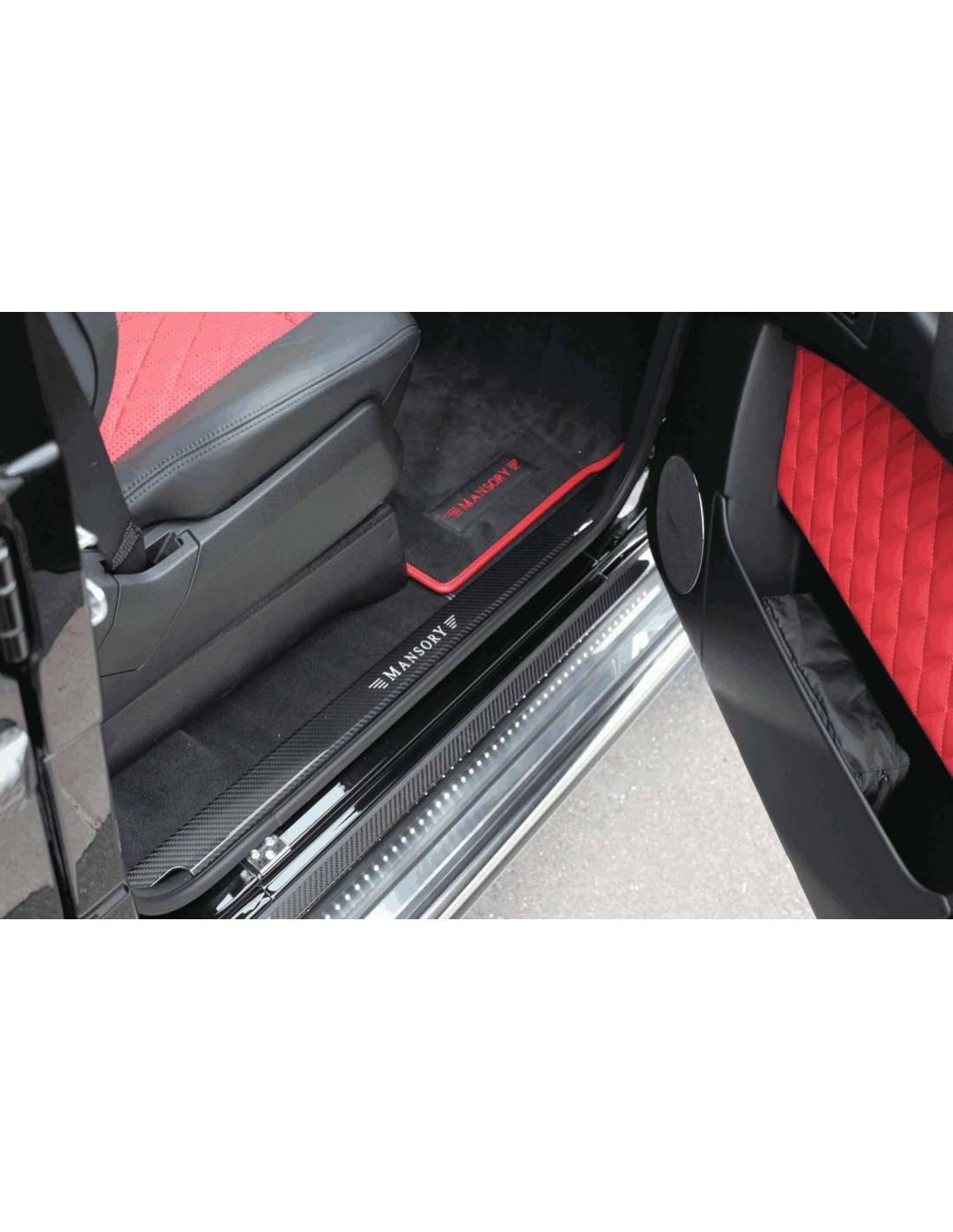  - Mercedes Benz - Panneaux d'entrée éclairés Mansory en fibre de carbone pour Mercedes-Benz W463 - 1 - Achetez les panneaux d'e