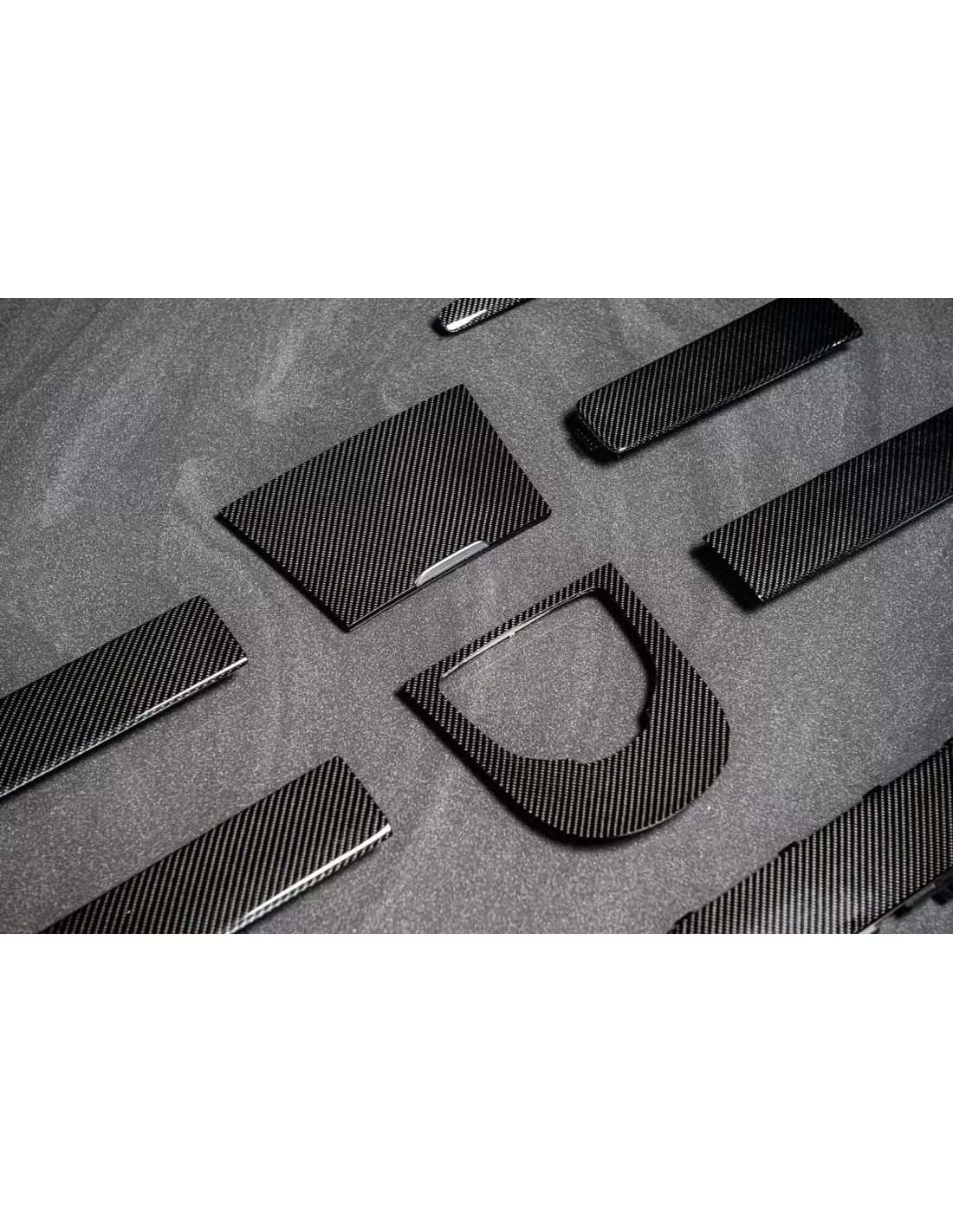 - Mercedes Benz - Paquete interior de fibra de carbono para Mercedes Clase G W463A - 4 - Transforme su Mercedes Clase G W463A c - Mercedes Benz - Paquete interior de fibra de carbono para Mercedes Clase G W463A - 4 - Transforme su Mercedes Clase G W463A c