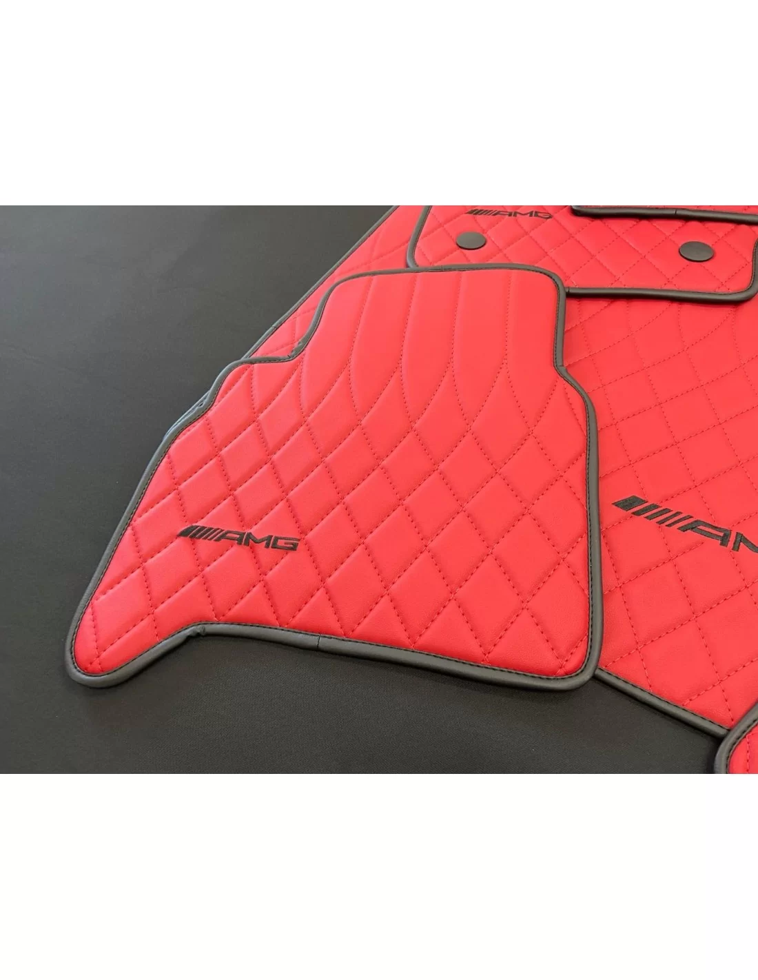  - Mercedes-Benz - RED AMG Golvmattor för Mercedes-Benz W463A - 5 - Uppgradera din Mercedes-Benz W463A med våra livfulla RED AMG