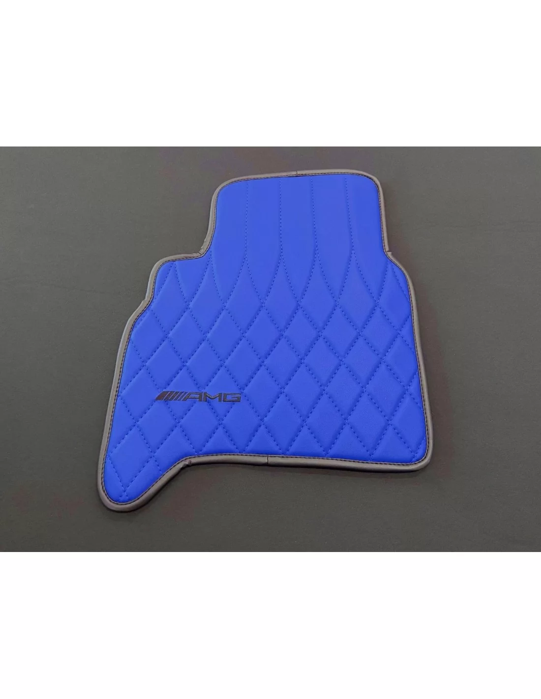 - Mercedes-Benz - BLUE AMG Golvmattor för Mercedes-Benz W463A - 5 - Förhöj din Mercedes-Benz W463A med våra eleganta BLUE AMG-g - Mercedes-Benz - BLUE AMG Golvmattor för Mercedes-Benz W463A - 5 - Förhöj din Mercedes-Benz W463A med våra eleganta BLUE AMG-g