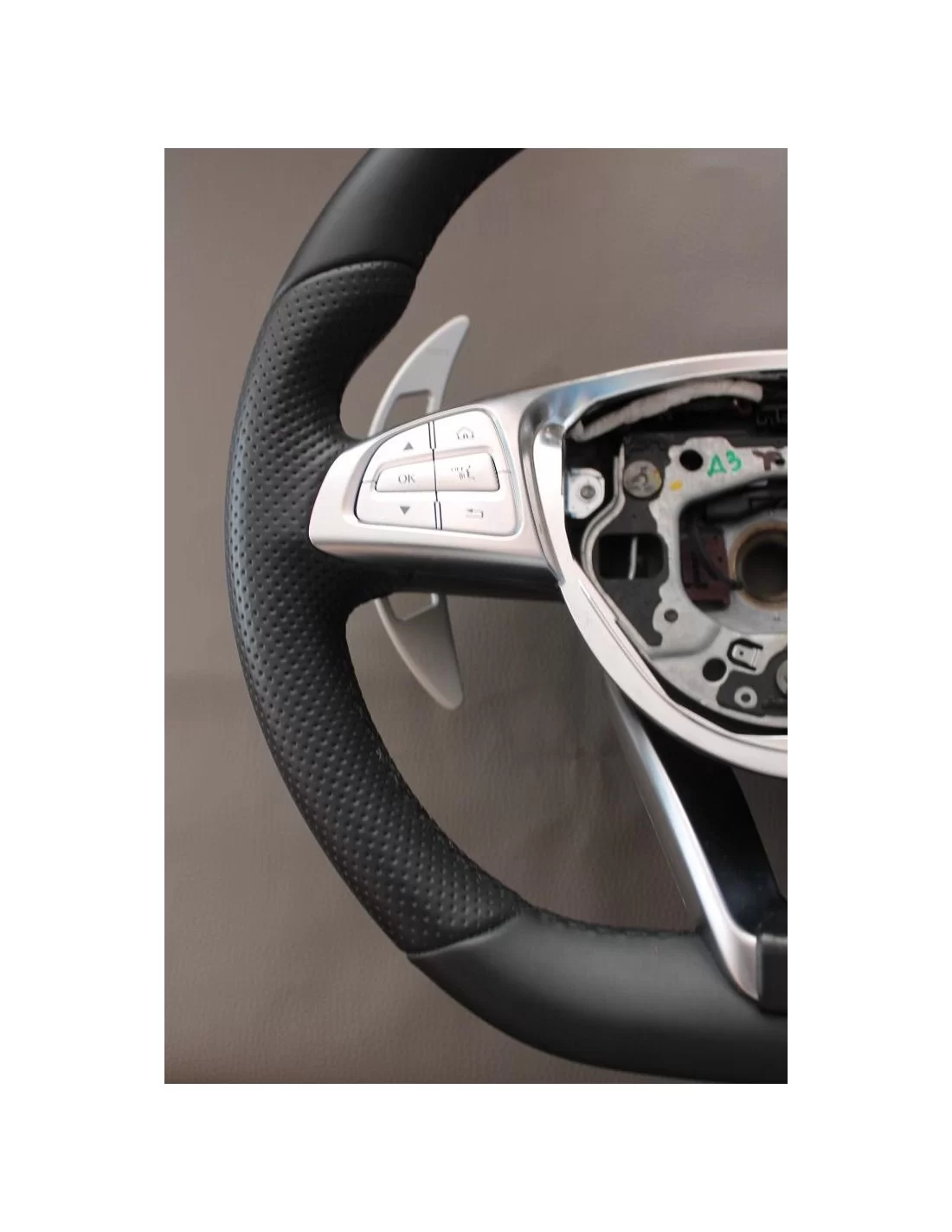 - Volant - Mercedes-Benz CLA CLS GLE Volant en cuir - 6 - Améliorez votre Mercedes-Benz CLA, CLS, GLE avec un volant en cuir de - Volant - Mercedes-Benz CLA CLS GLE Volant en cuir - 6 - Améliorez votre Mercedes-Benz CLA, CLS, GLE avec un volant en cuir de