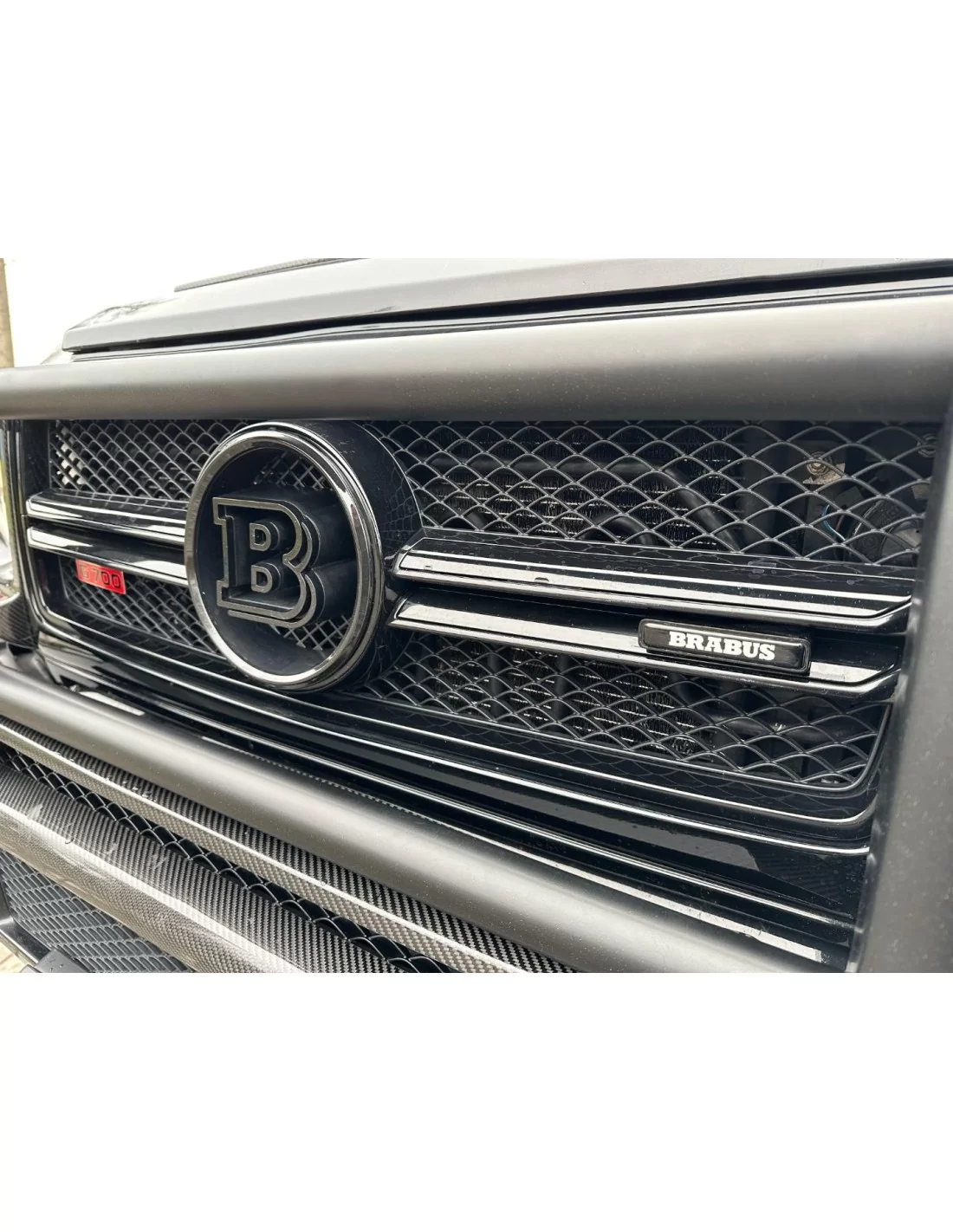 - Cars for Sale - Mercedes Benz W463 G63 AMG 6x6 - 7 - Scatenate una potenza e un lusso senza pari con la Mercedes Benz W463 G6  - Cars for Sale - Mercedes Benz W463 G63 AMG 6x6 - 7 - Scatenate una potenza e un lusso senza pari con la Mercedes Benz W463 G6