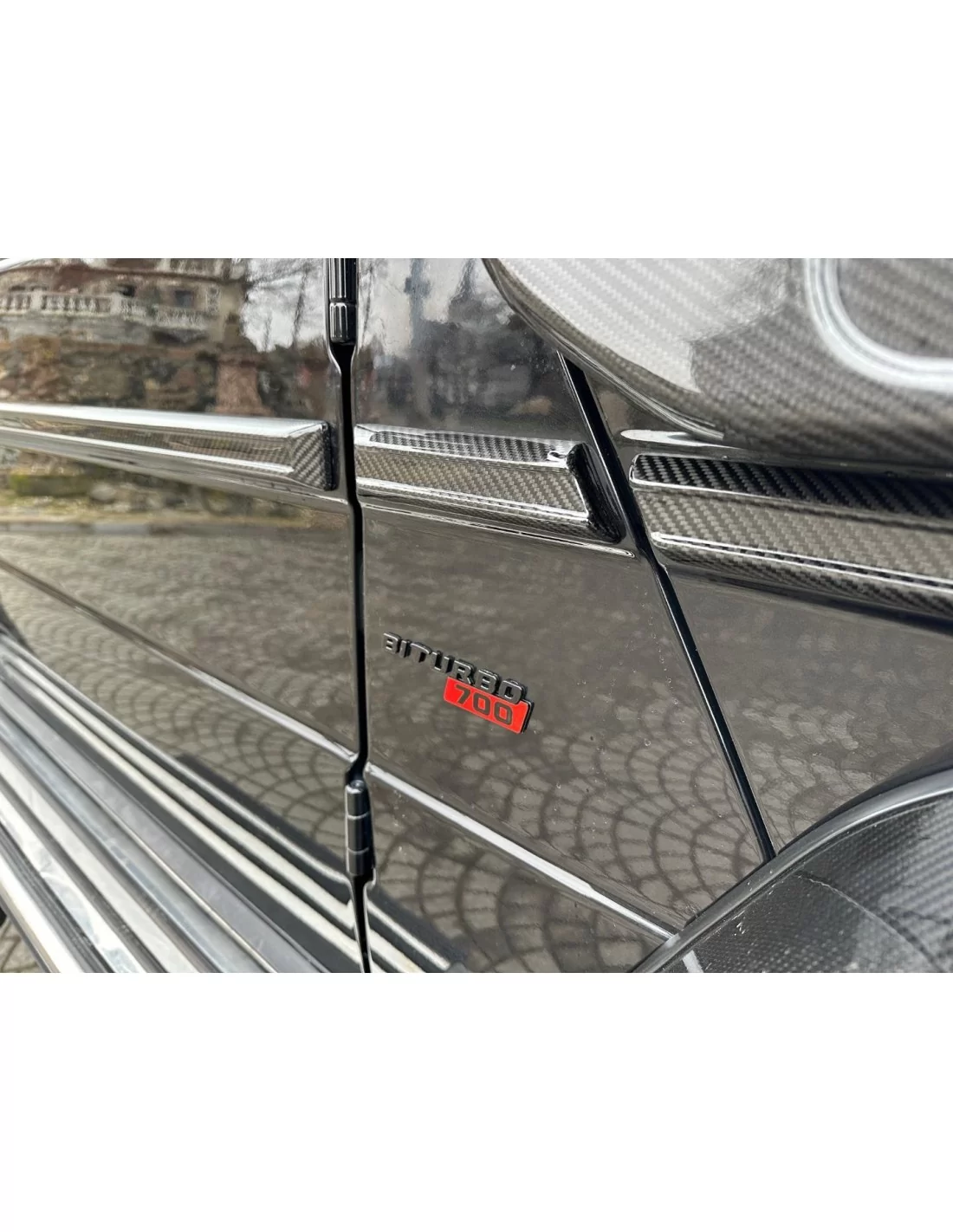 - Cars for Sale - Mercedes Benz W463 G63 AMG 6x6 - 13 - Scatenate una potenza e un lusso senza pari con la Mercedes Benz W463 G  - Cars for Sale - Mercedes Benz W463 G63 AMG 6x6 - 13 - Scatenate una potenza e un lusso senza pari con la Mercedes Benz W463 G