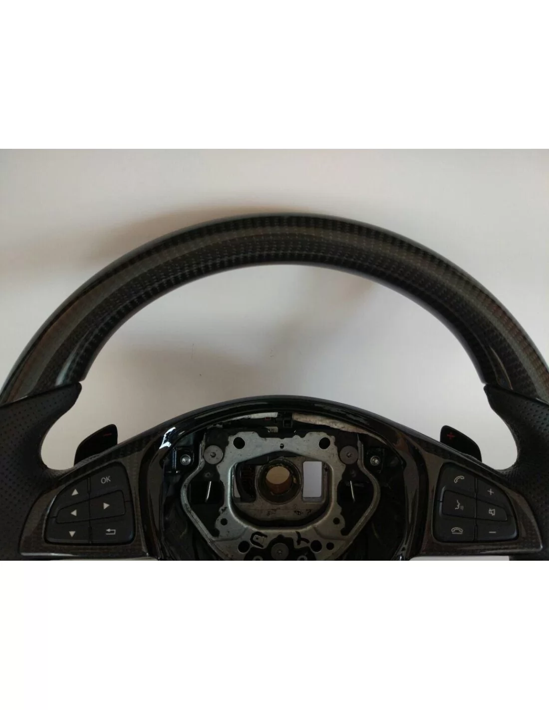 - Steering Wheels - Mercedes-Benz CLA CLS GLE Steering Wheel Carbon Leather - 4 - Elevate your Mercedes-Benz CLA, CLS, GLE with - Steering Wheels - Mercedes-Benz CLA CLS GLE Steering Wheel Carbon Leather - 4 - Elevate your Mercedes-Benz CLA, CLS, GLE with