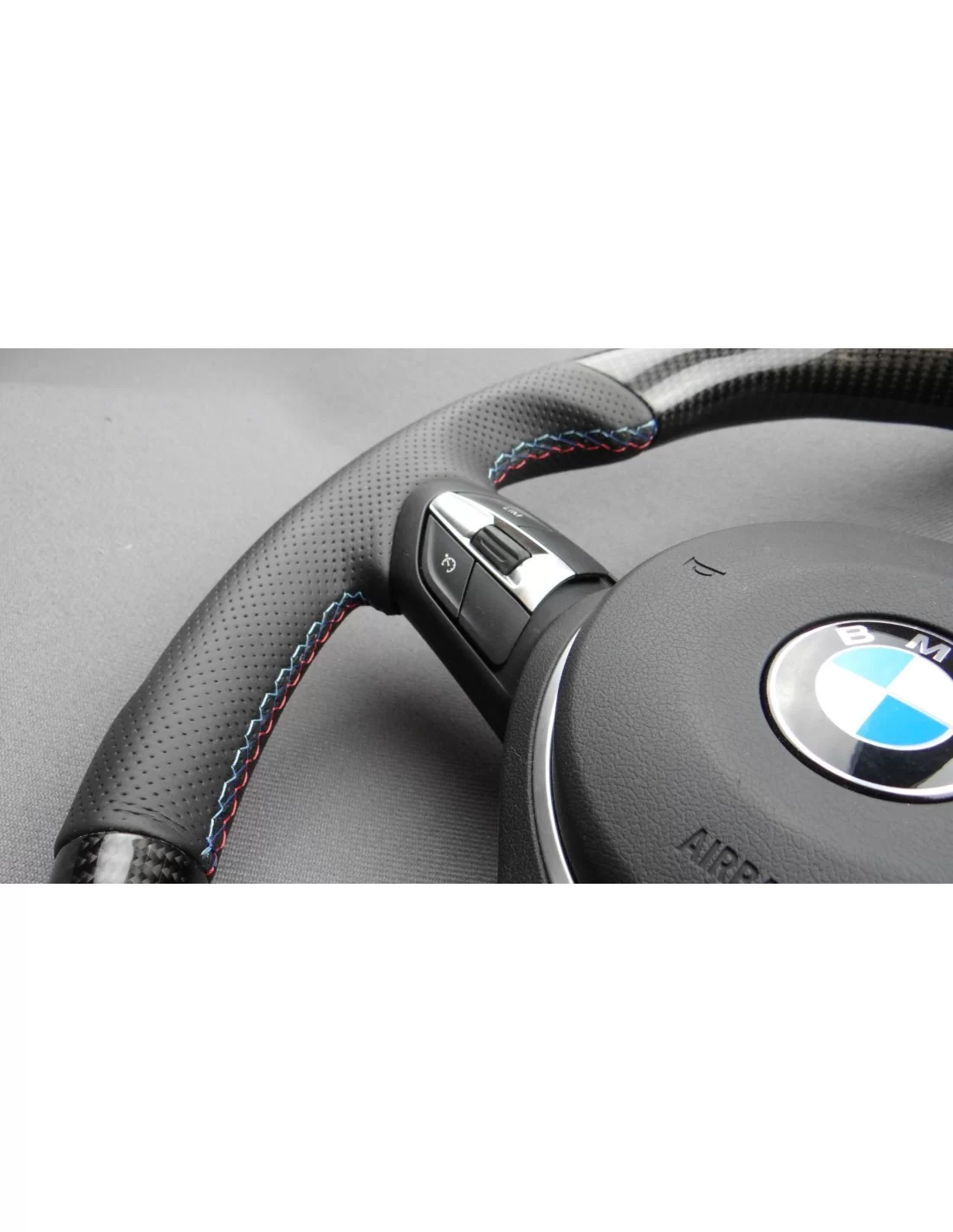 - Volant - BMW F30 F15 F16 Volant Carbone Alcantara - 10 - Achetez le volant BMW F30 F15 F16 en carbone Alcantara chez Tunevers  - Volant - BMW F30 F15 F16 Volant Carbone Alcantara - 10 - Achetez le volant BMW F30 F15 F16 en carbone Alcantara chez Tunevers