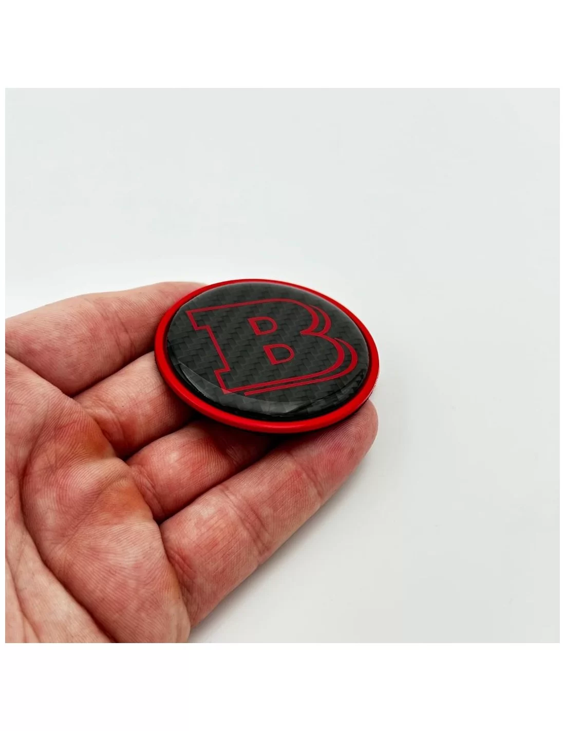 - logo & Emblems - 2-komponentowy czerwony metaliczny karbonowy emblemat logo Brabus na maskę Mercedes W463A W464 - 7 - Kup 2-k - logo & Emblems - 2-komponentowy czerwony metaliczny karbonowy emblemat logo Brabus na maskę Mercedes W463A W464 - 7 - Kup 2-k