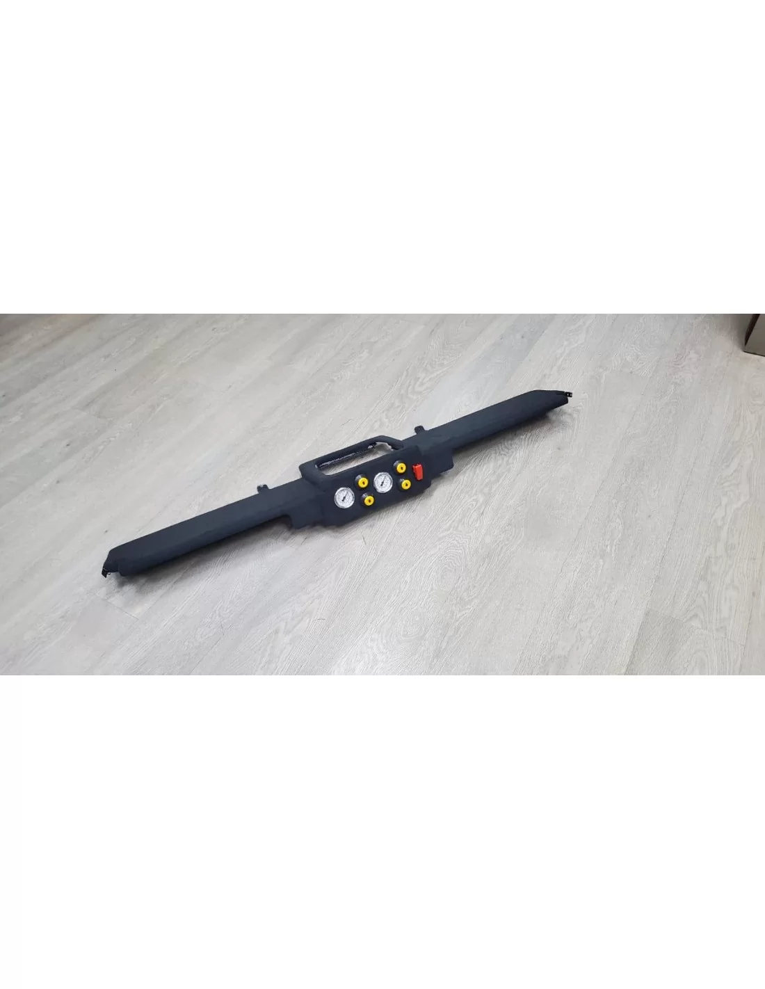  - Mercedes-Benz - 车轮自动充气系统 CTIS，用于梅赛德斯-奔驰 W463 4x4 的 4 个带锁车轮 - 6 - 为您的梅赛德斯 W463 4x4 配备用于锁死式车轮的车轮自动充气系统 CTIS。在 Tuneverse 体验极致便利！
