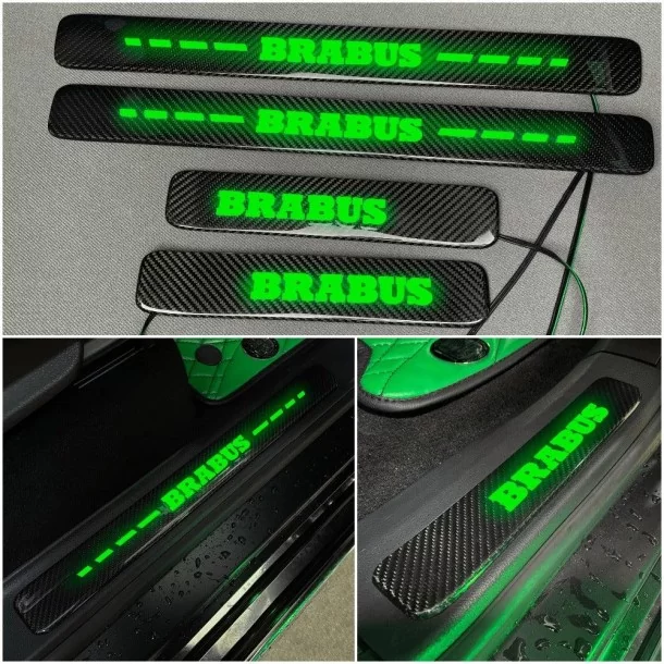  - Mercedes-Benz - 用于梅赛德斯-奔驰 W463A W464 G 系列的碳纤维 Brabus LED 绿色发光门踏板 4 件 - 1 - 使用碳纤维 Brabus LED 绿色发光门踏板，为您的梅赛德斯 W463A 车型增添时尚、现代的内