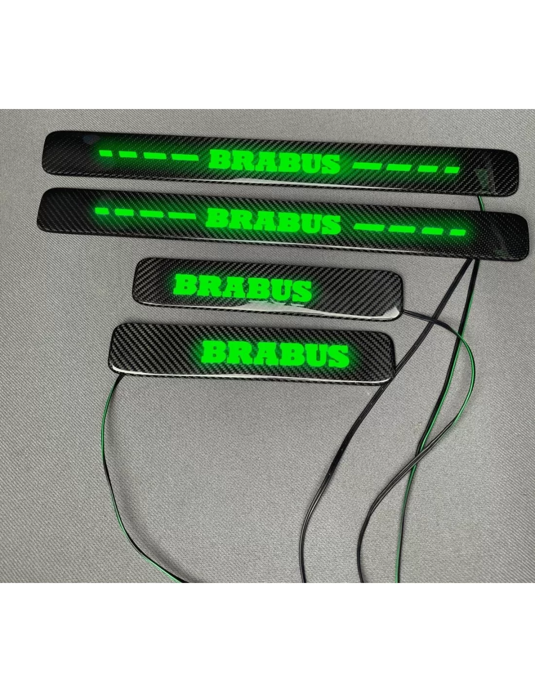 - Mercedes Benz - Podświetlane progi drzwi Brabus LED GREEN z włókna węglowego 4 szt. dla Mercedes-Benz W463A W464 G-Class - 2   - Mercedes Benz - Podświetlane progi drzwi Brabus LED GREEN z włókna węglowego 4 szt. dla Mercedes-Benz W463A W464 G-Class - 2