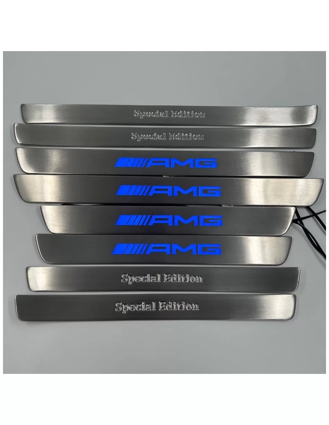 - Mercedes Benz - AMG сині накладки на пороги зі світлодіодним підсвічуванням 4 шт для Mercedes-Benz W222 - 1 - Купуйте сині св  - Mercedes Benz - AMG сині накладки на пороги зі світлодіодним підсвічуванням 4 шт для Mercedes-Benz W222 - 1 - Купуйте сині св