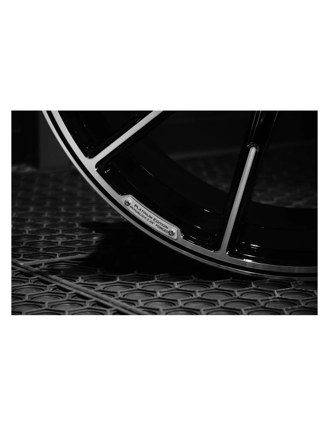 - Mercedes-Benz - Brabus Monoblock Z Platinum wheels R24 for Mercedes-Benz cars - 13 - Elevate your Mercedes-Benz with Brabus M - Mercedes-Benz - Brabus Monoblock Z Platinum wheels R24 for Mercedes-Benz cars - 13 - Elevate your Mercedes-Benz with Brabus M