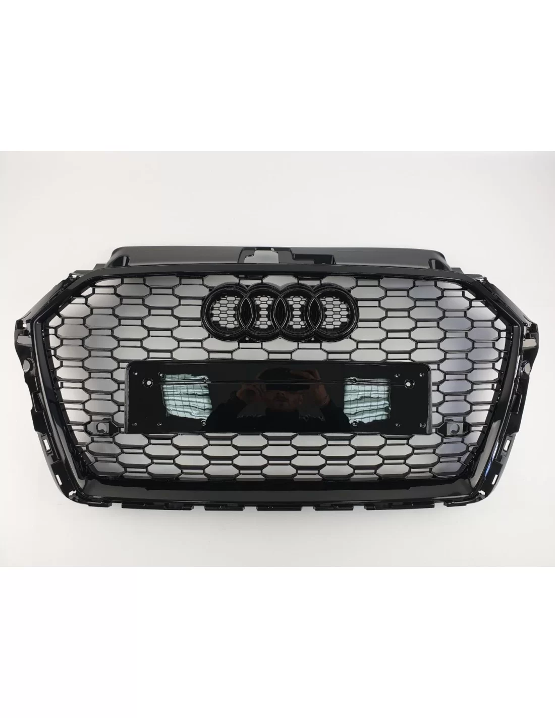 奥迪 A3 8V 2016-2020 RS3 黑色 Quattro 风格瓦本格栅 Audi, Audi A3 2016-2020 (8V) Audi