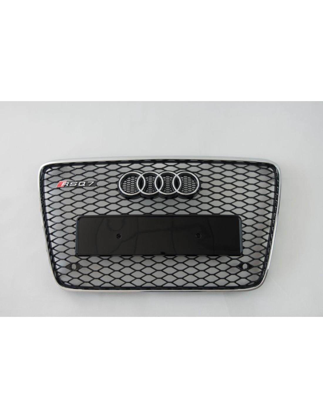 - Audi - Audi RSQ7 främre stötfångare kylargrill Сhrome för Audi Q7 2006-2015 - 1 - Lyft din Audi Q7 (2006-2015) med den elegan - Audi - Audi RSQ7 främre stötfångare kylargrill Сhrome för Audi Q7 2006-2015 - 1 - Lyft din Audi Q7 (2006-2015) med den elegan