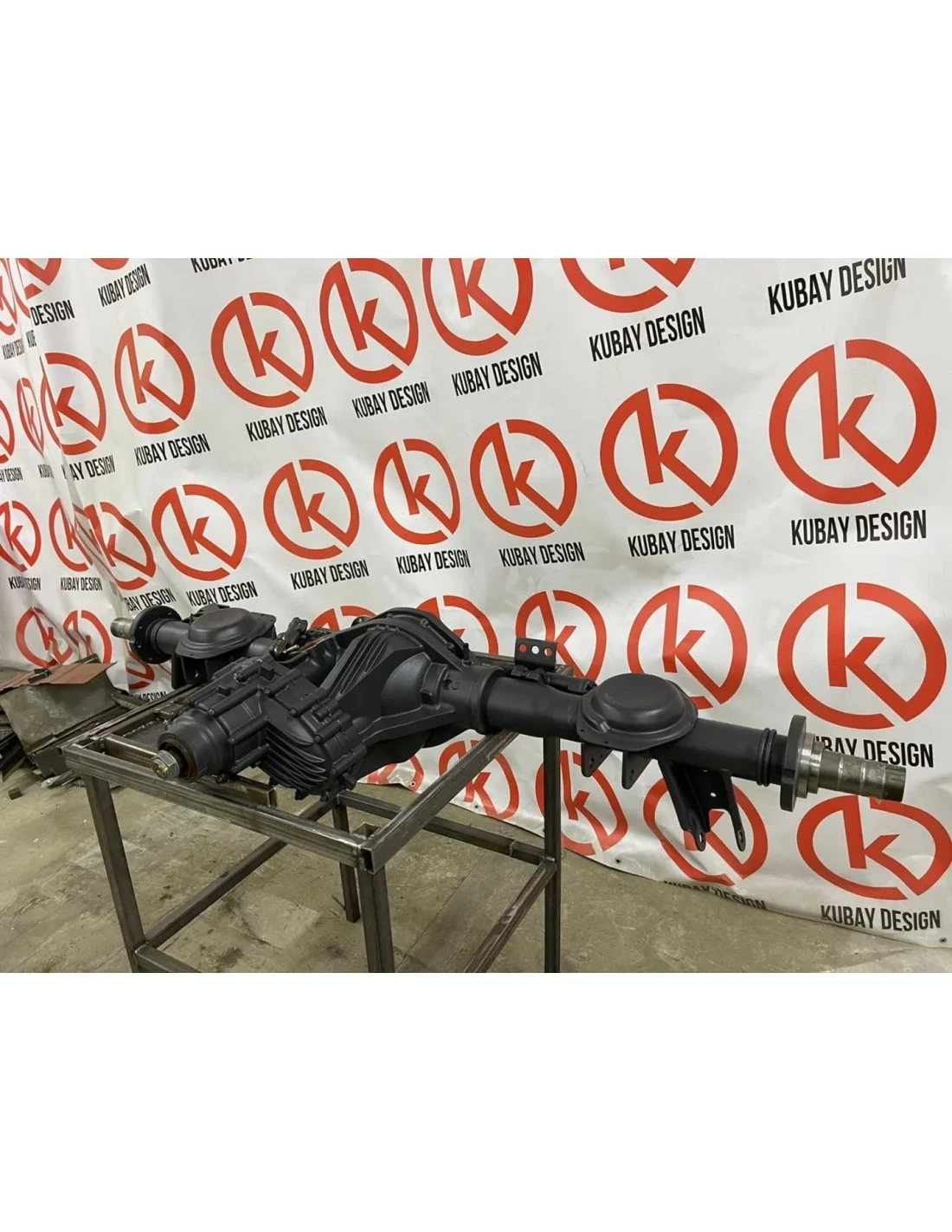  - Mercedes Benz - Eje intermedio original para Mercedes-Benz 6x6 W463A - 3 - Mejora tu Mercedes-Benz 6x6 W463A con este eje cen