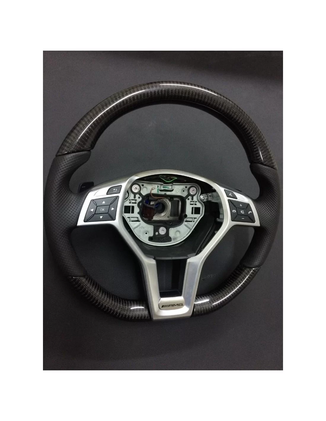  - Steering Wheels - 梅赛德斯-奔驰 CLS E 级 SLK W172 W218 W212 碳皮方向盘 - 4 - 使用梅赛德斯-奔驰 CLS E 级 SLK 碳纤维真皮方向盘，提升您的驾驶体验！时尚耐用--立即购买！✉️✒️