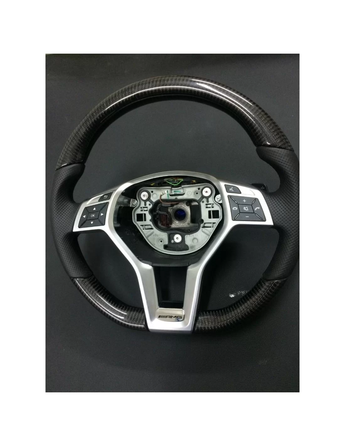 - Steering Wheels - 梅赛德斯-奔驰 CLS E 级 SLK W172 W218 W212 碳皮方向盘 - 5 - 使用梅赛德斯-奔驰 CLS E 级 SLK 碳纤维真皮方向盘，提升您的驾驶体验！时尚耐用--立即购买！✉️✒️