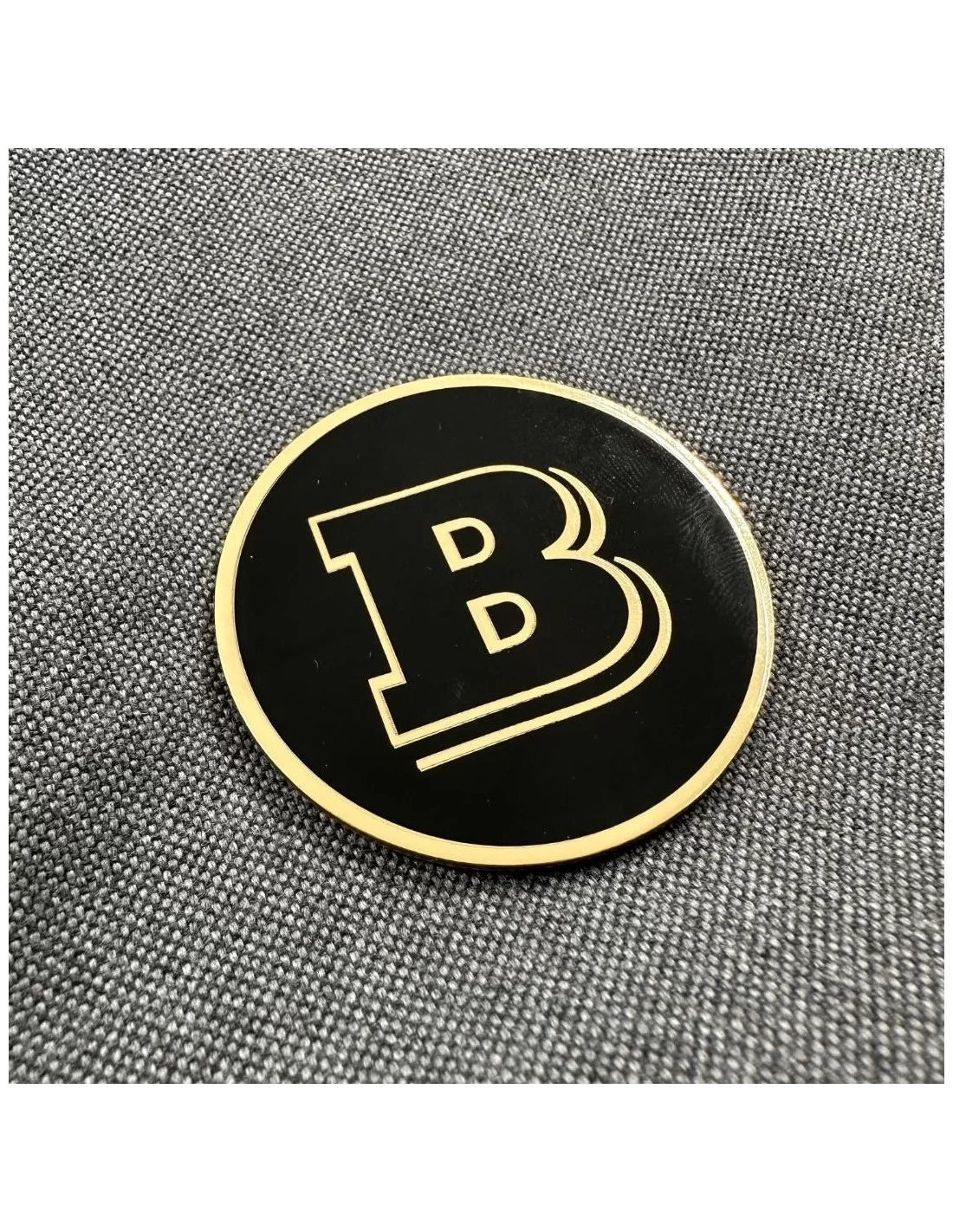  - logo & Emblems - Emblema logo Brabus ORO metallizzato 53 mm per auto Mercedes-Benz - 3 - Aggiornate la vostra Mercedes-Benz c
