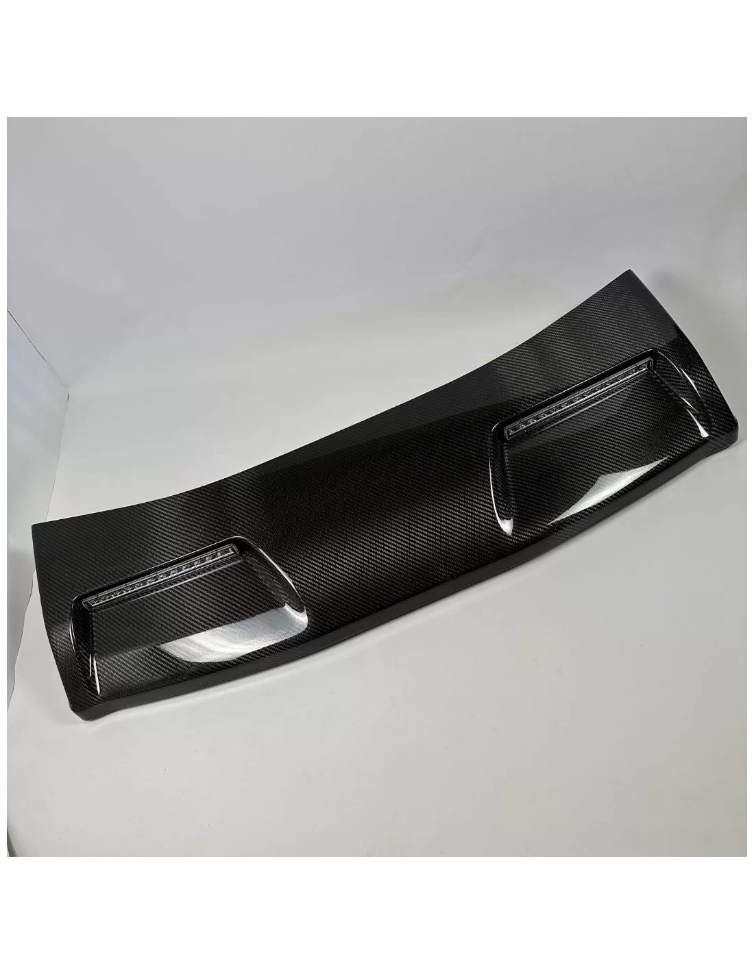 Takspoiler i kolfiber med LED-lampor för Mercedes-Benz W463A 4x4 från Tuneverse Mercedes-Benz, Mercedes-Benz G-Class 2018+ (W463 Takspoiler i kolfiber med LED-lampor för Mercedes-Benz W463A 4x4 från Tuneverse Mercedes-Benz, Mercedes-Benz G-Class 2018+ (W463