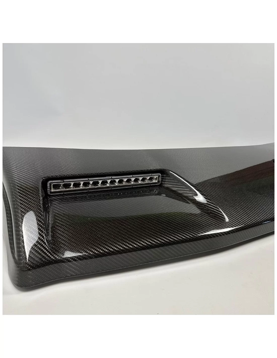 Takspoiler i kolfiber med LED-lampor för Mercedes-Benz W463A 4x4 från Tuneverse Mercedes-Benz, Mercedes-Benz G-Class 2018+ (W463 Takspoiler i kolfiber med LED-lampor för Mercedes-Benz W463A 4x4 från Tuneverse Mercedes-Benz, Mercedes-Benz G-Class 2018+ (W463