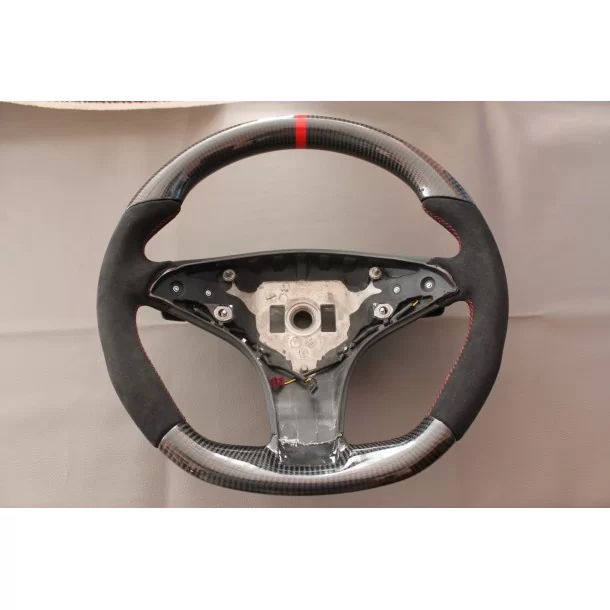  - Steering Wheels - 梅赛德斯-奔驰 CLS E 级 SLK W172 W212 W218 碳阿尔坎塔拉方向盘 - 1 - 梅赛德斯-奔驰 CLS E 级 SLK Carbon Alcantara 方向盘为您的内饰锦上添花。豪华与舒适的