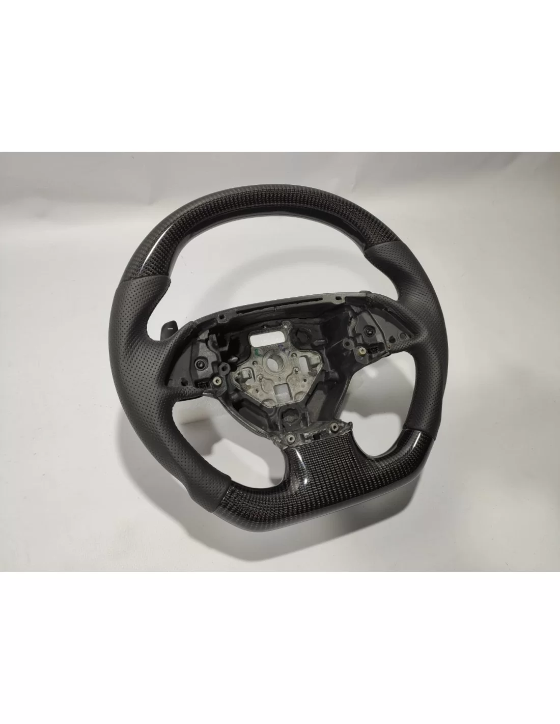  - Steering Wheels - Chevrolet Corvette C7 Steering Wheel Carbon Leather - 4 - Enhance your driving with the Chevrolet Corvette 
