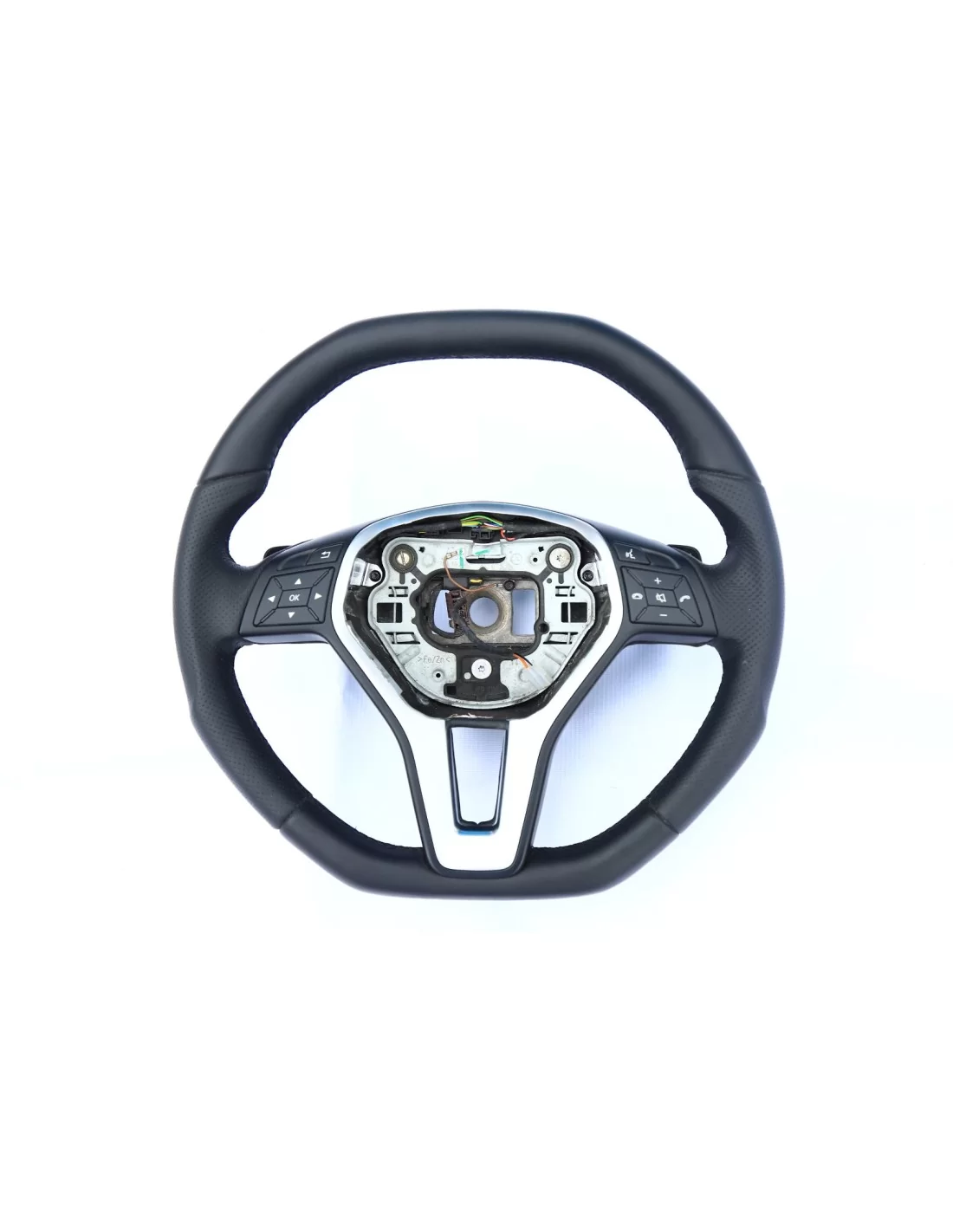 - Steering Wheels - Mercedes-Benz CLS E-Class SLK W172 W212 W218 Volante - 1 - Melhore a sua condução com o nosso volante Merce - Steering Wheels - Mercedes-Benz CLS E-Class SLK W172 W212 W218 Volante - 1 - Melhore a sua condução com o nosso volante Merce