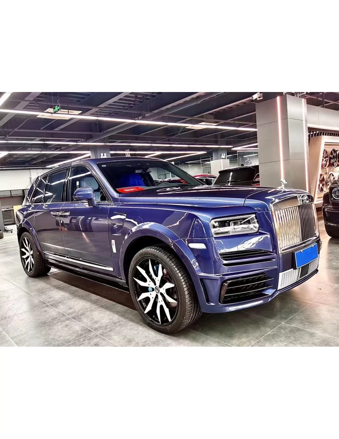  - Rolls Royce - Карбоновий обвіс у стилі Mansory для Rolls-Royce Cullinan - 1 - Купіть карбоновий обвіс для Rolls-Royce Cullina
