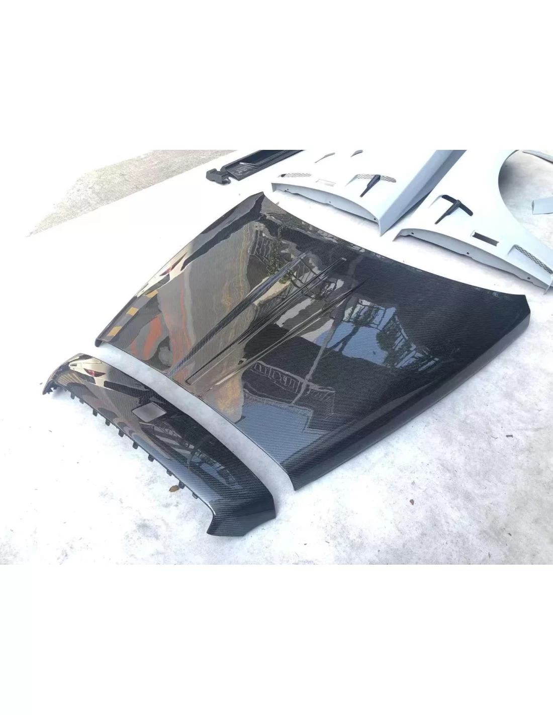  - Rolls Royce - Kit de carroçaria em fibra de carbono estilo Mansory para o Rolls-Royce Cullinan - 9 - Compre o kit de carroçar