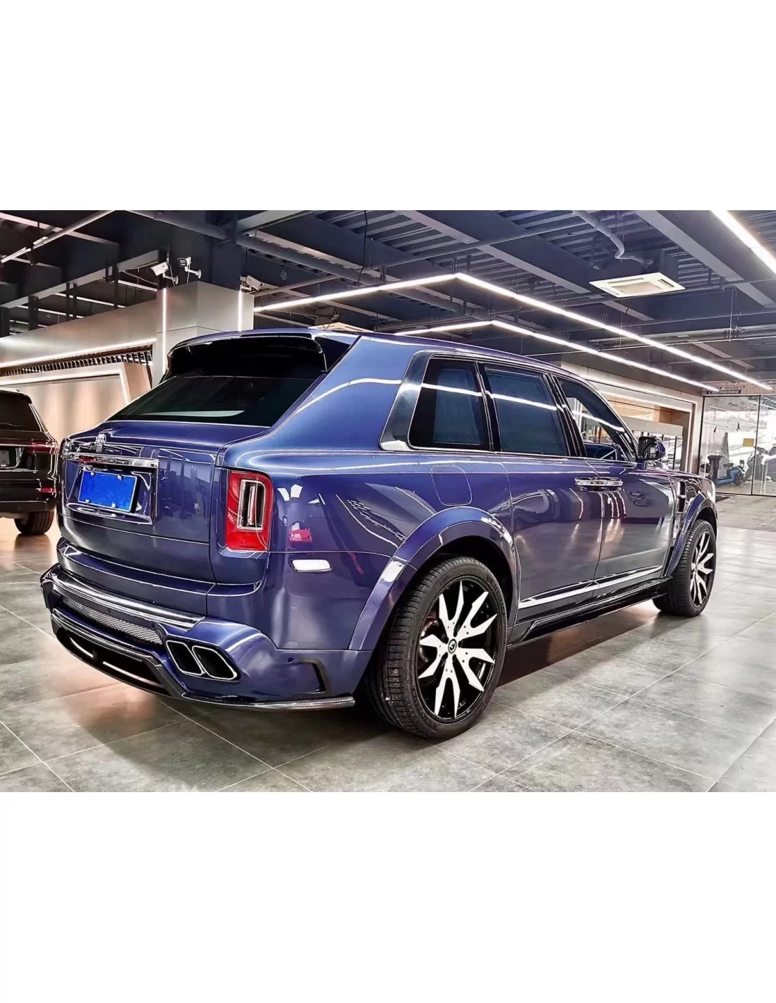  - Rolls Royce - Карбоновий обвіс у стилі Mansory для Rolls-Royce Cullinan - 10 - Купіть карбоновий обвіс для Rolls-Royce Cullin