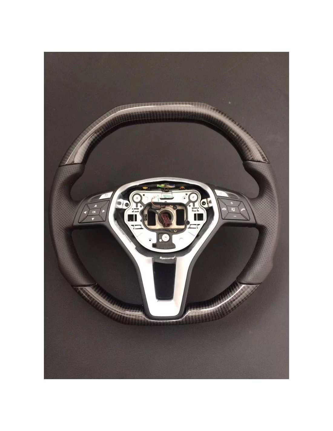 - Volante - Mercedes CLS Clase E SLK W172 W212 W218 Volante - 1 - Transforme su experiencia de conducción con el volante Merced - Volante - Mercedes CLS Clase E SLK W172 W212 W218 Volante - 1 - Transforme su experiencia de conducción con el volante Merced