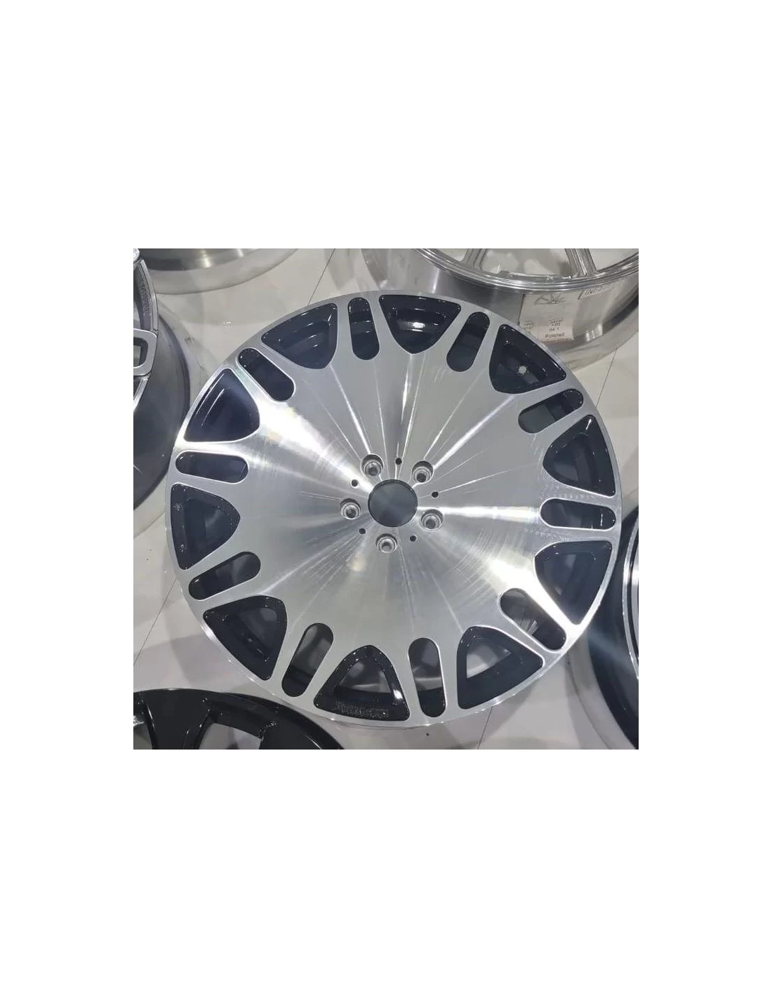 - Mercedes-Benz - 用于梅赛德斯-奔驰 W463A G 级轿车的 Brabus Monoblock M Platinum Edition R22 镀铬轮辋 - 2 - Brabus Monoblock M Platinum Edition - Mercedes-Benz - 用于梅赛德斯-奔驰 W463A G 级轿车的 Brabus Monoblock M Platinum Edition R22 镀铬轮辋 - 2 - Brabus Monoblock M Platinum Edition