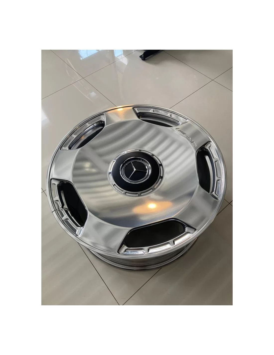 - Mercedes-Benz - AMG velgen R22 chroom voor Mercedes-Benz W463A G-Klasse - 2 - Verfraai uw Mercedes-Benz W463A G-Klasse met st  - Mercedes-Benz - AMG velgen R22 chroom voor Mercedes-Benz W463A G-Klasse - 2 - Verfraai uw Mercedes-Benz W463A G-Klasse met st