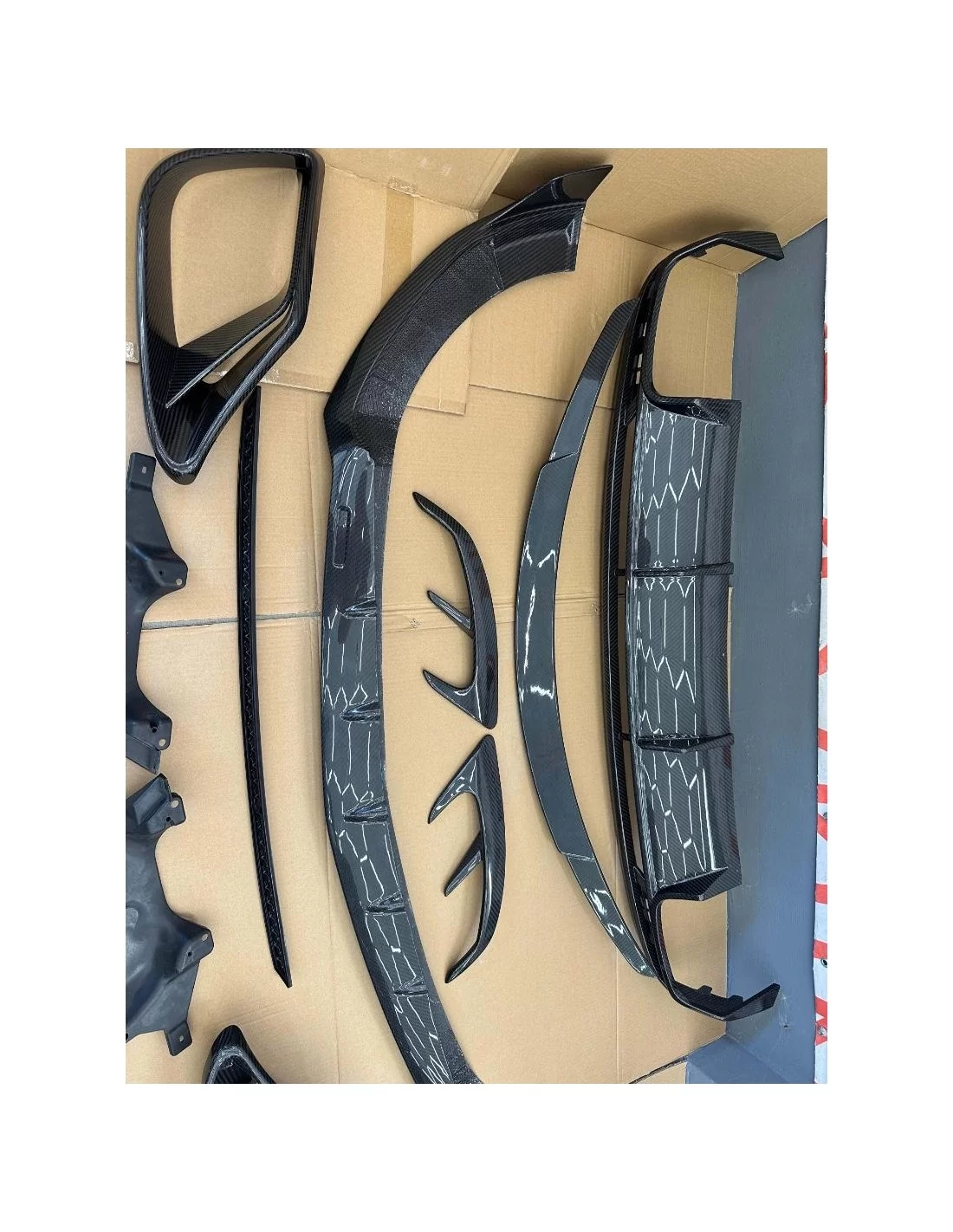 - Mercedes Benz - Сarbonfaser Brabus Karosserie-Kit für Mercedes-Benz W217 S63 Coupé - 11 - Kaufen Sie das Brabus Karosseriekit - Mercedes Benz - Сarbonfaser Brabus Karosserie-Kit für Mercedes-Benz W217 S63 Coupé - 11 - Kaufen Sie das Brabus Karosseriekit