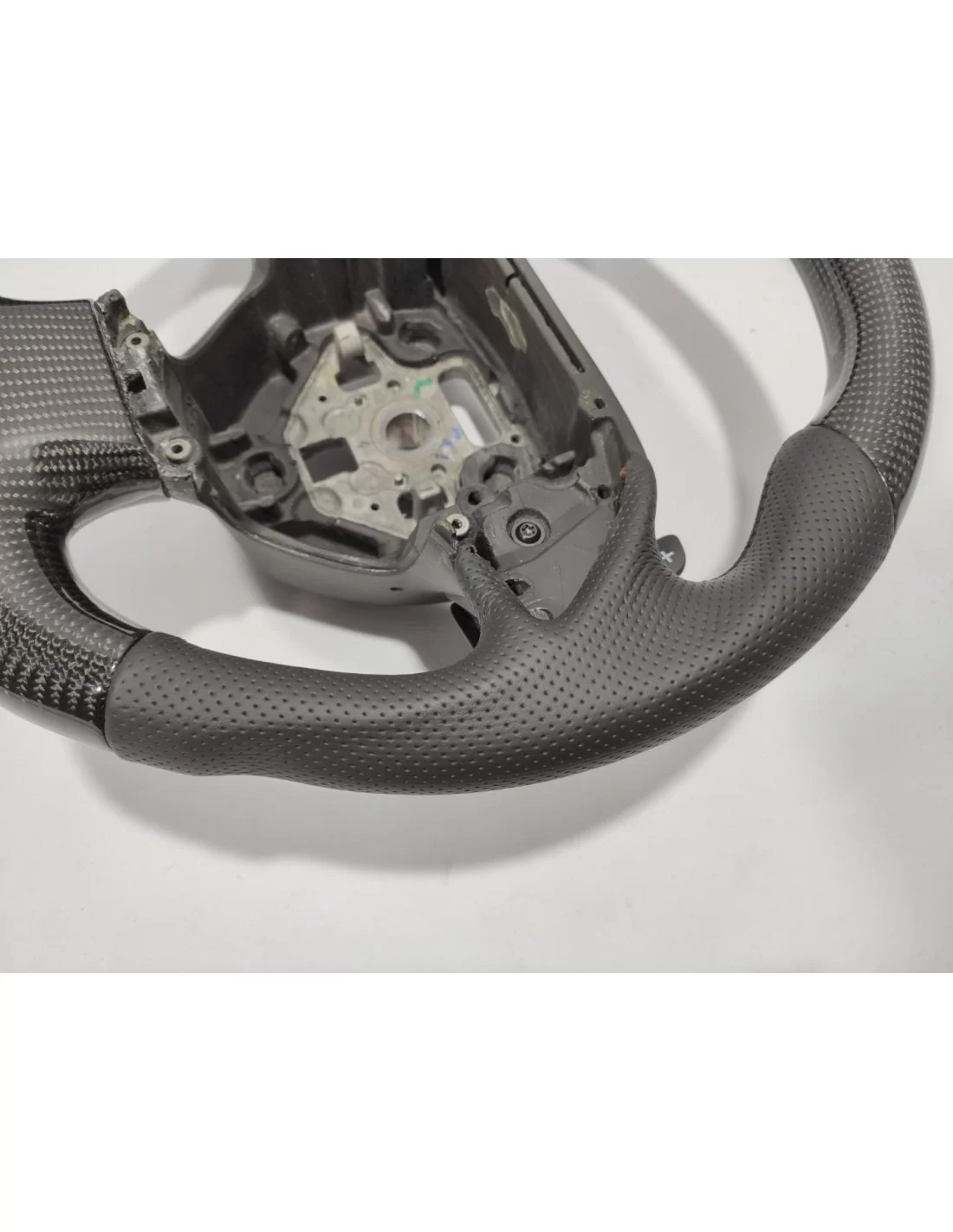  - Steering Wheels - Chevrolet Corvette C7 Stuur Carbon Leer - 7 - Verbeter je rijervaring met het Chevrolet Corvette C7 Stuur C