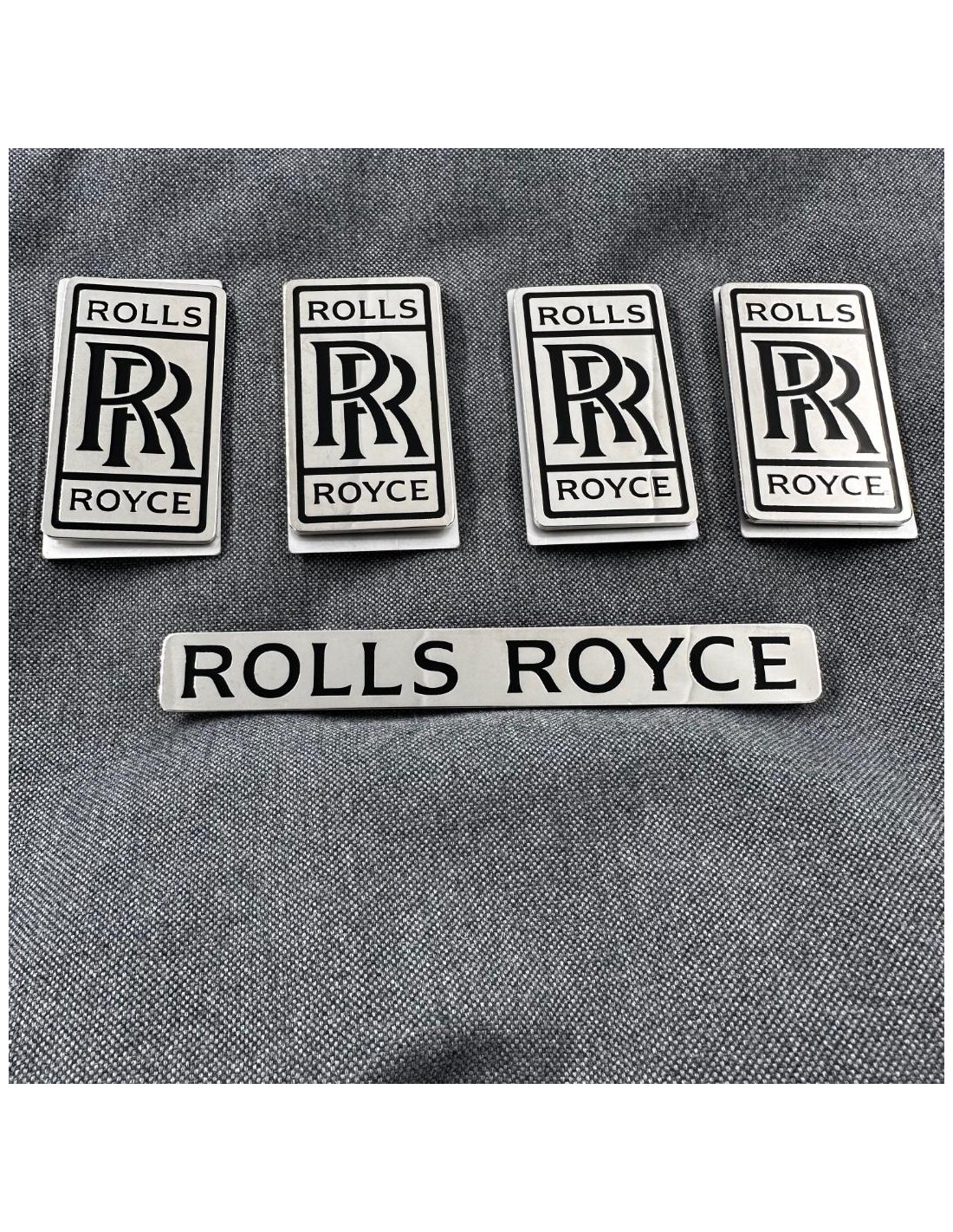  - Logos & Emblems - Metalliska golvmattor märken emblem set för Rolls-Royce Cullinan Phantom Ghost Wraith Spectre - 1 - Köp Met