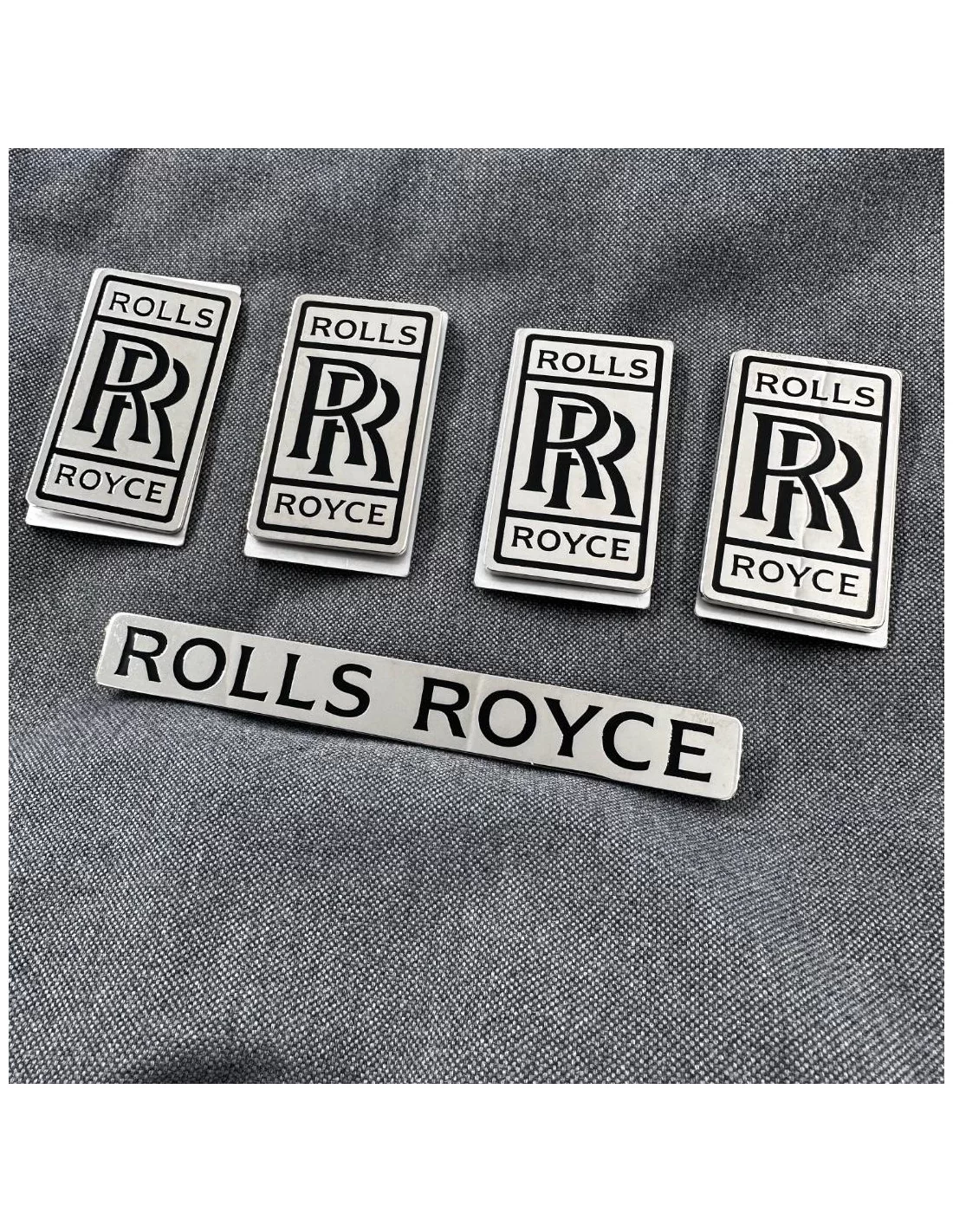  - logo & Emblems - Zestaw metalowych dywaników podłogowych z emblematami do Rolls-Royce Cullinan Phantom Ghost Wraith Spectre -
