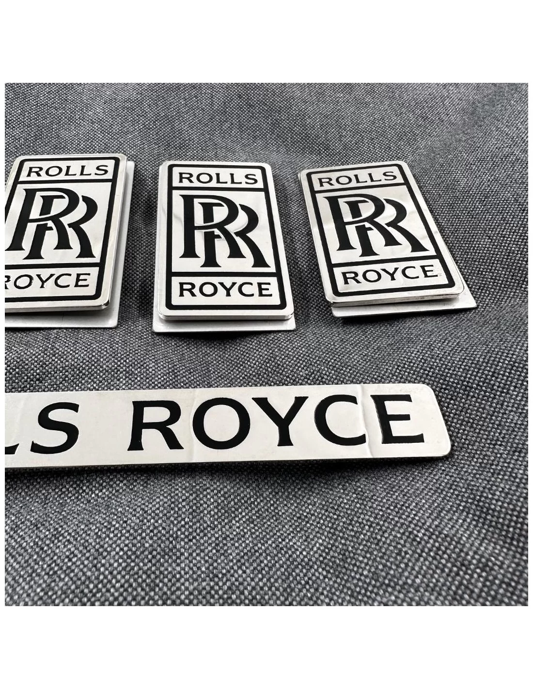  - Logos & Emblems - Metalliska golvmattor märken emblem set för Rolls-Royce Cullinan Phantom Ghost Wraith Spectre - 13 - Köp Me