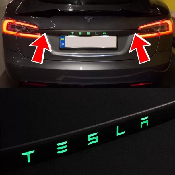 - Tesla - Achterklepbekleding van koolstofvezel met LED voor Tesla-modi S - 1 - Verhoog uw Tesla Model S met deze stijlvolle ko - Tesla - Achterklepbekleding van koolstofvezel met LED voor Tesla-modi S - 1 - Verhoog uw Tesla Model S met deze stijlvolle ko