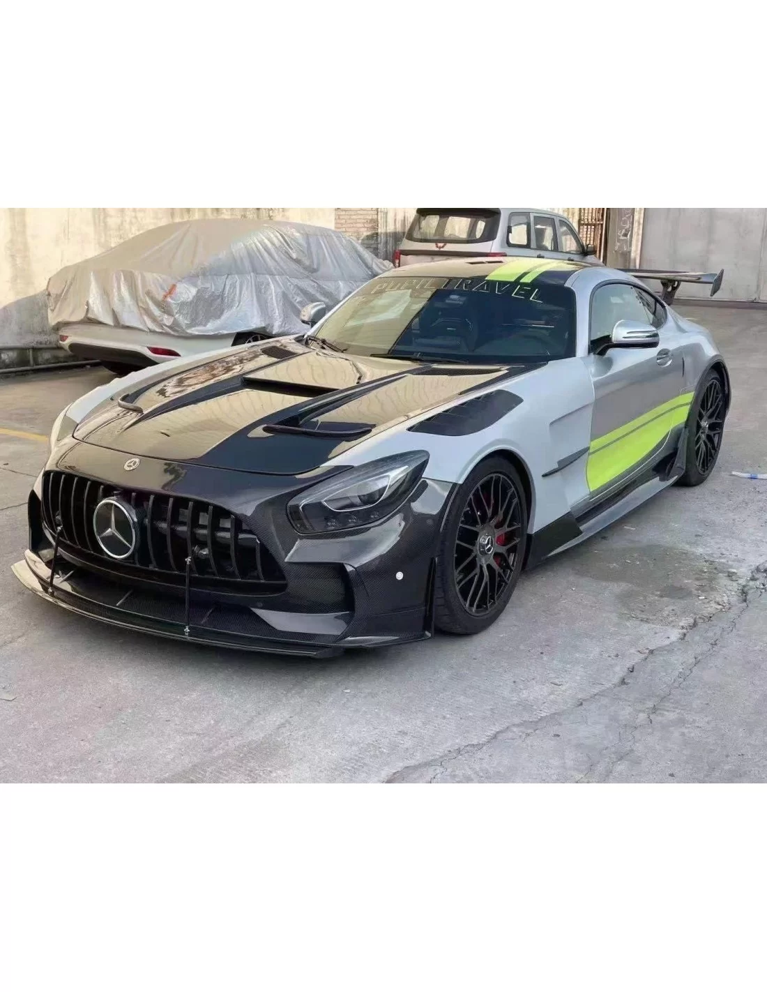  - Mercedes-Benz - Kolfiber GTR karossats för Mercedes GT - 1 - Förvandla din Mercedes GT med det fantastiska GTR-karosseriet i 