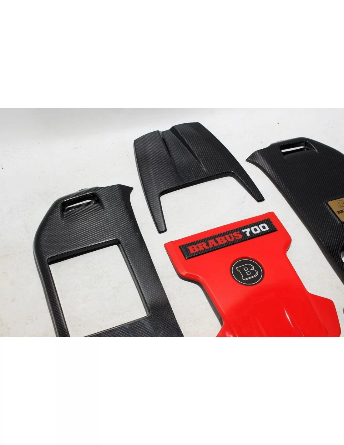  - Mercedes-Benz - AMG Mercedes-Benz W463A W464 G-Wagon Gクラス用カーボンファイバー製ブラバス700エンジンカバーとバッジのセットです。 - 2 - Mercedes-Benz AMG Mercede